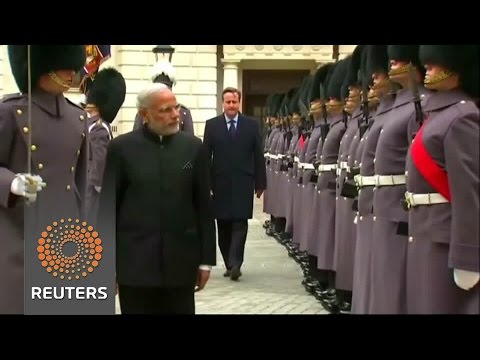 a ceremonial welcome for modi