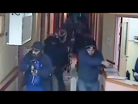 palestinian killed as israeli forces mount