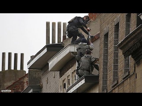 belgian police carry out raids 1 person detained
