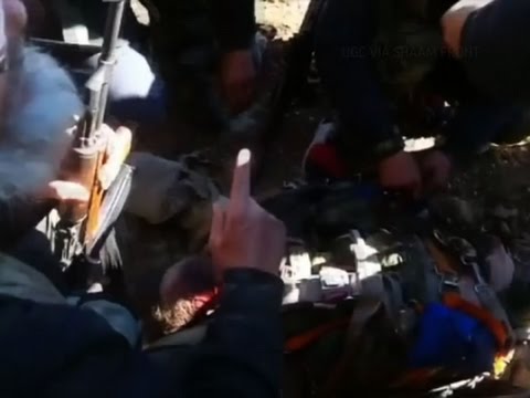 graphic video shows downed russian pilot