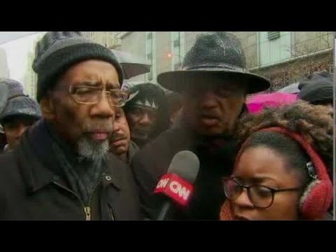 rev jesse jackson marches along protesters