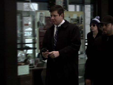 chicago officer pleads not guilty