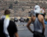 قوات إسرائيلية تقتل فلسطينية بدعوى محاولتها طعن جندي