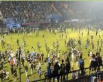 وفاة مشجع بعد سقوطه من مدرج في استاد ماس مونومنتال الخاص بفريق