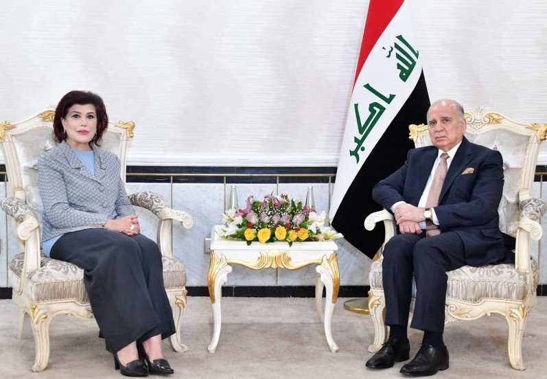 العراقية صفية السهيل أول سفيرة عربية فوق العادة لدى السعودية